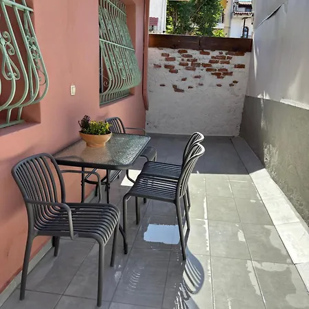 Nestia Retreats Ano Poli Apartment Thessaloniki