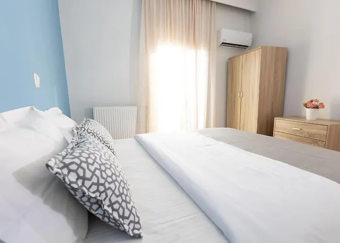 Nestia Retreats Ano Poli - Spacious Apartament *