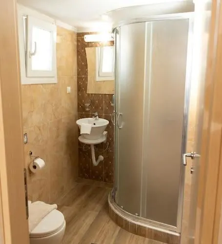 Nestia Retreats Ano Poli - Spacious Apartament Saloniki