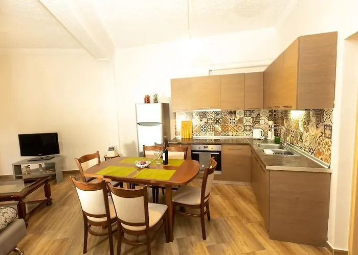 Nestia Retreats Ano Poli - Spacious * Saloniki