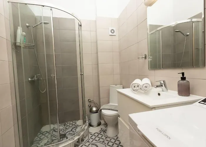 Nestia Retreats Ano Poli - Spacious Appartement